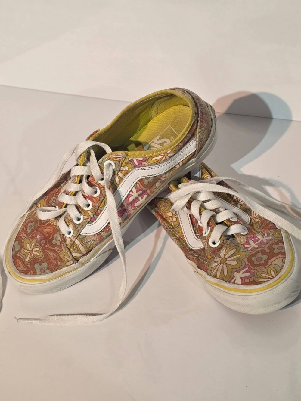 Vans Old Skool Tapered "Psychedelic Resort" - Woman's size 7 /Men's size 5.5